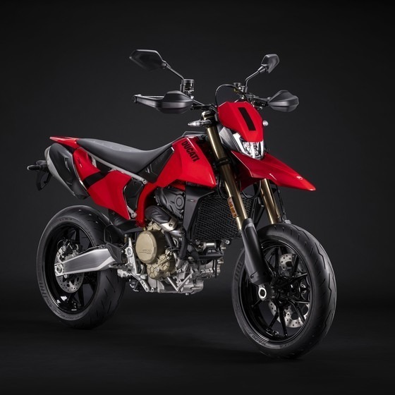 model Ducati Hypermotard 698