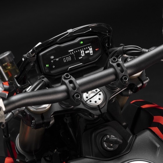 model Ducati Hypermotard 698 RVE