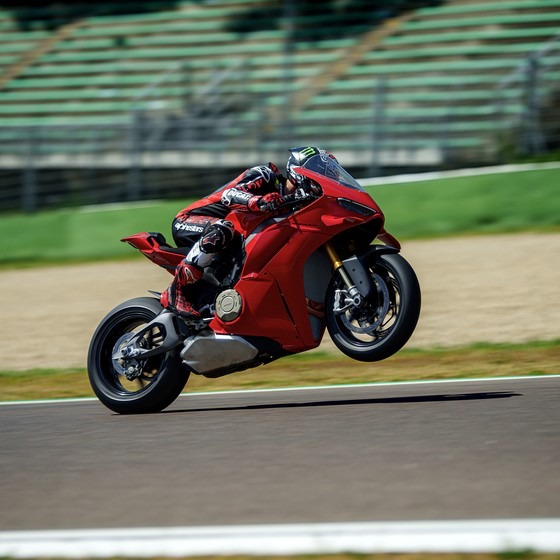 model Ducati Panigale V4 S