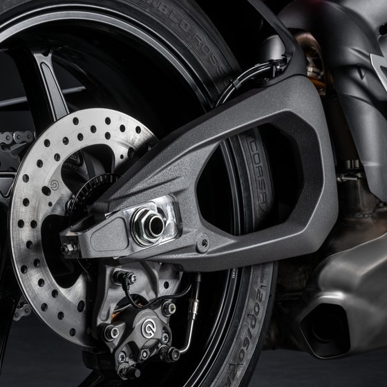 model Ducati Streetfighter V4