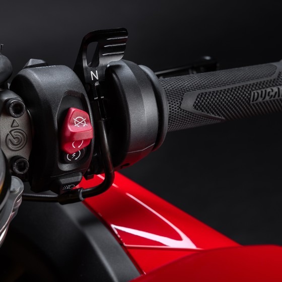 model Ducati Panigale V4 R