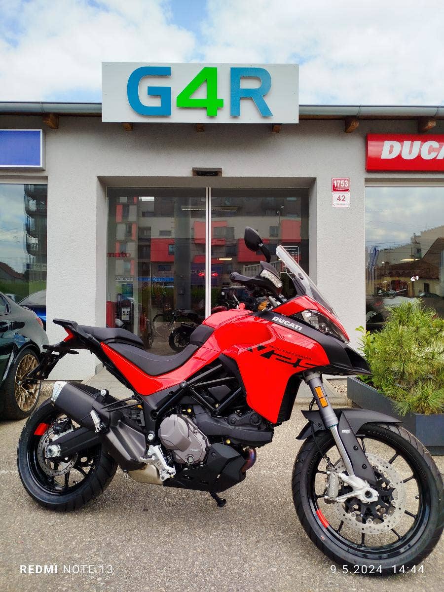 Ducati Multistrada V2 S, AKCE