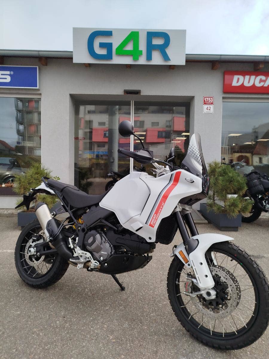 Ducati DesertX, SKLADEM, AKCE