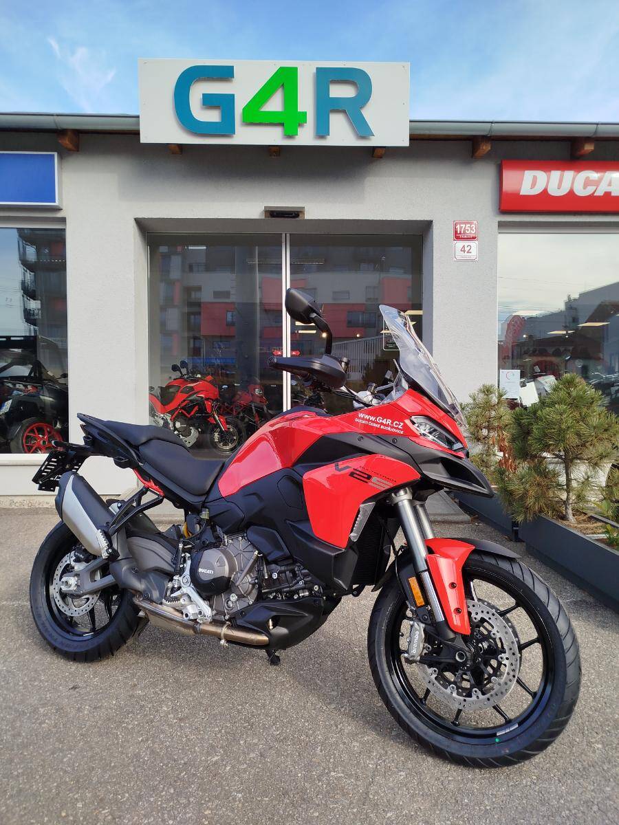 Ducati Multistrada V2 S, Předváděcí motocykl, pouze 4 800 Km, jako nová