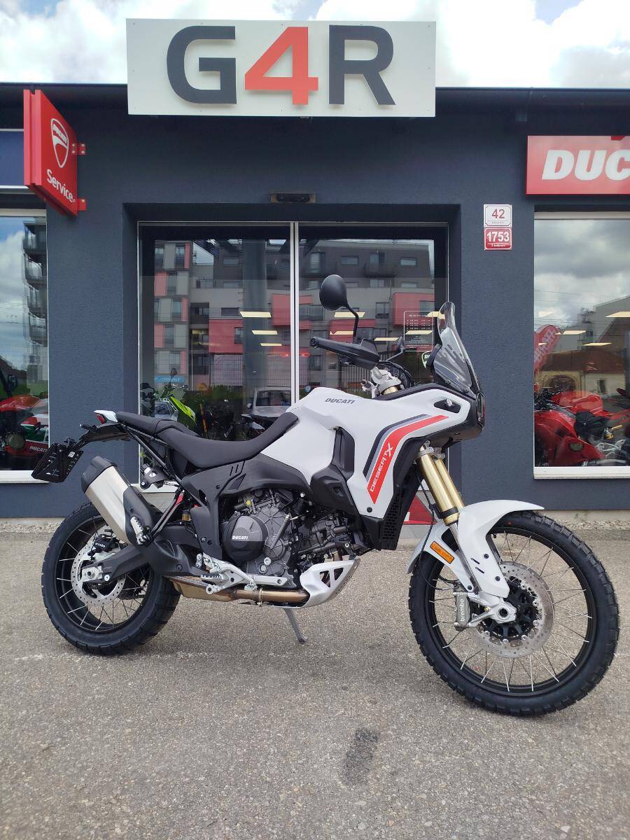 Ducati DesertX V2, Předváděcí moto, pouze 4 900 Km